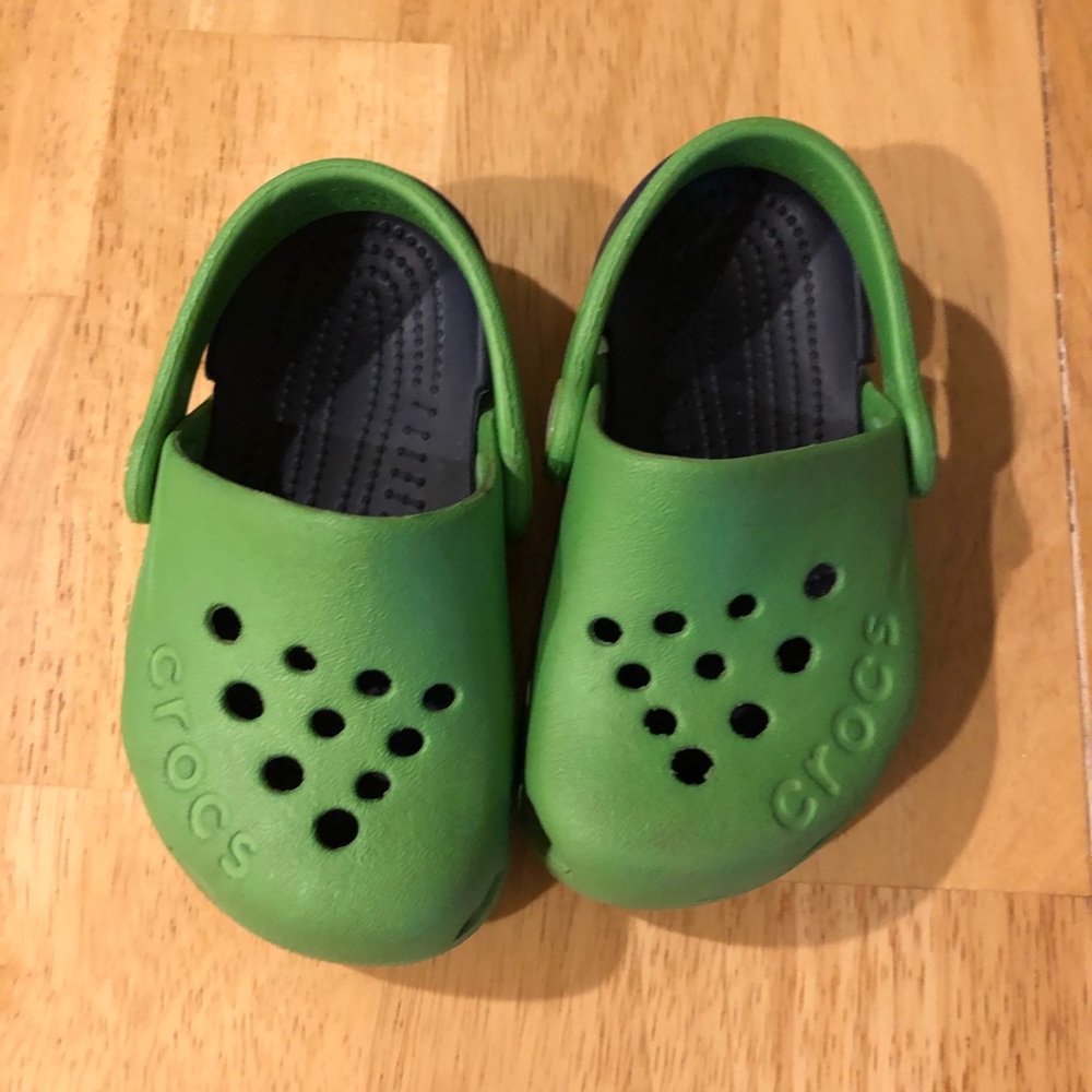 Crocs blue and green toddler size 5